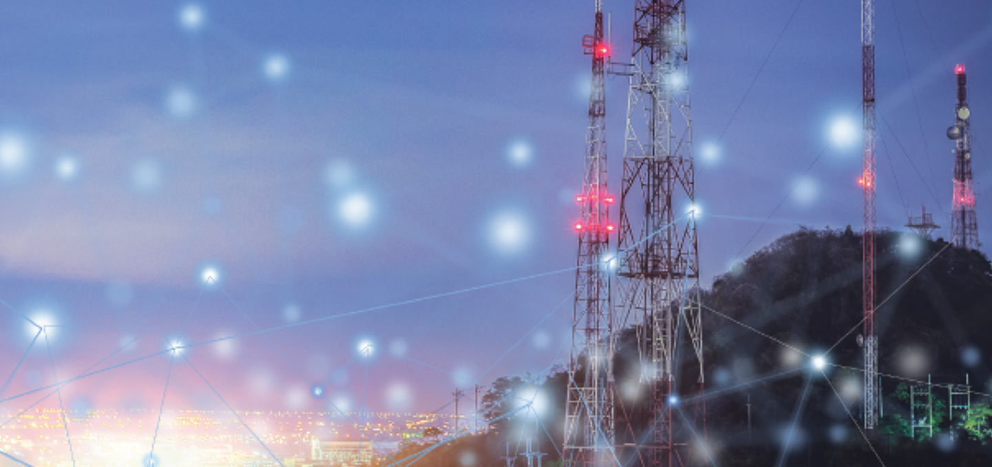 Anwendungsbeispiel Telefonica, das Hintergrundbild zeigt Strommasten und Beleuchtung.